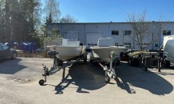 KUHA 610 luovutettu Kavetu Oy:lle, vieressä heidän entinen KUHA 610 vuodelta 2012.