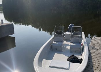KUHA 610 kalastusvene laiturissa